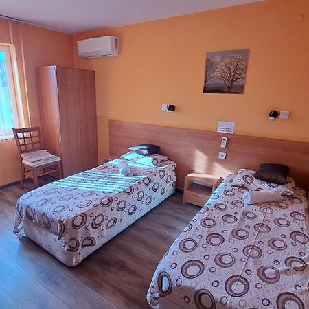 Hotel Toni Bukovluk Exterior photo