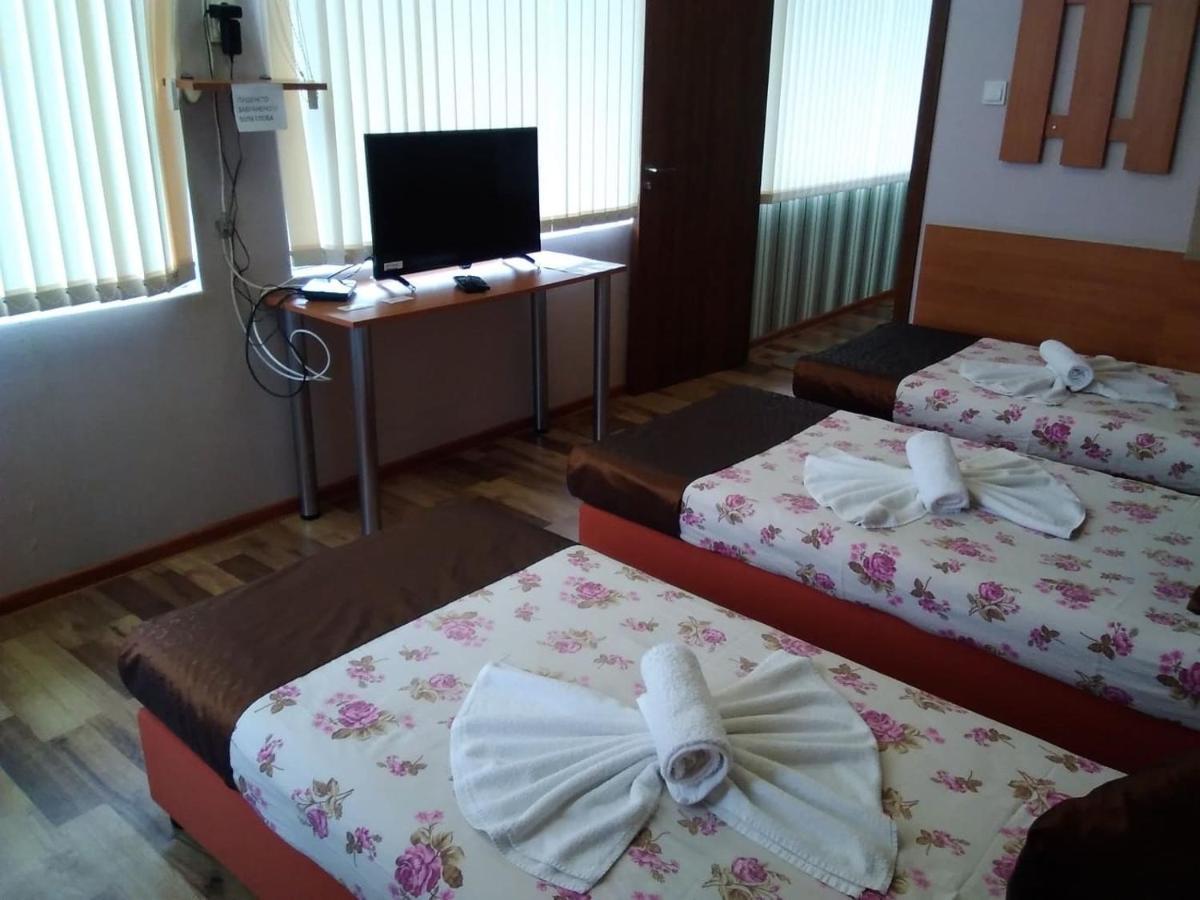 Hotel Toni Bukovluk Exterior photo