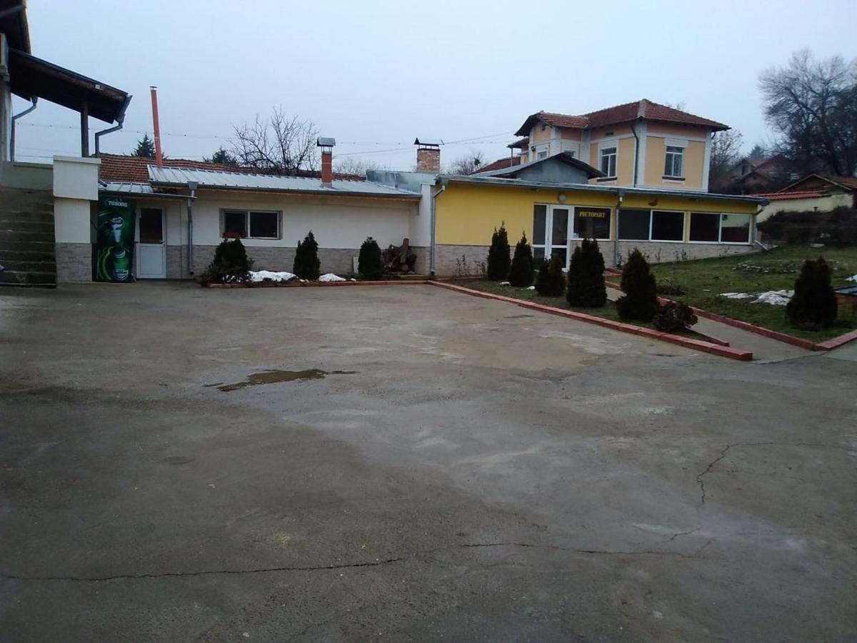Hotel Toni Bukovluk Exterior photo