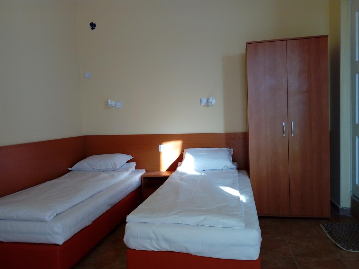 Hotel Toni Bukovluk Exterior photo