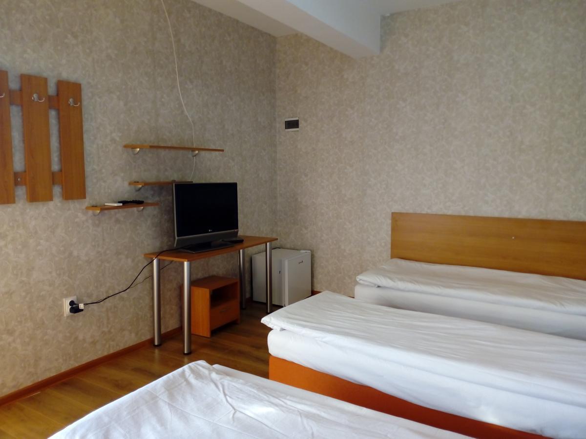 Hotel Toni Bukovluk Exterior photo