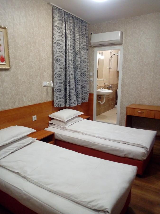 Hotel Toni Bukovluk Exterior photo